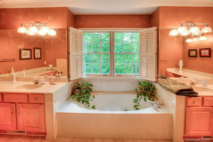 900 Campbell Drive - Photo 10