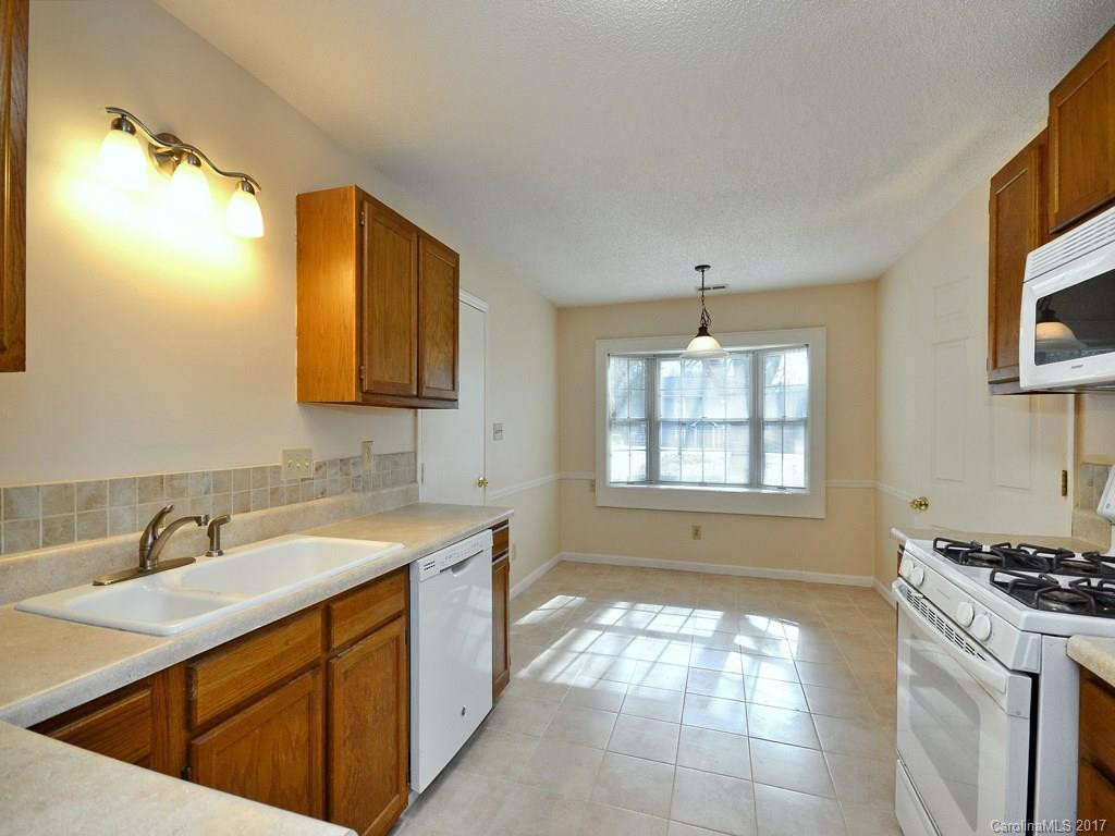 406 Creekside Drive - Photo 5