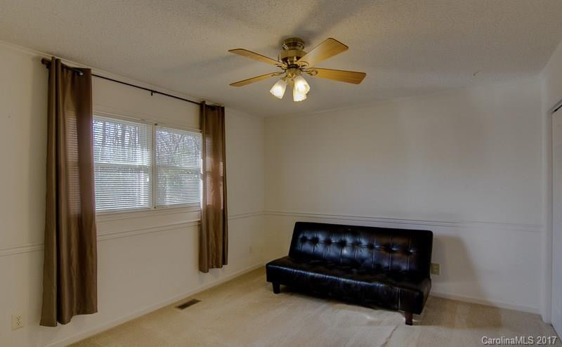 24 Charles Lance Place - Photo 13