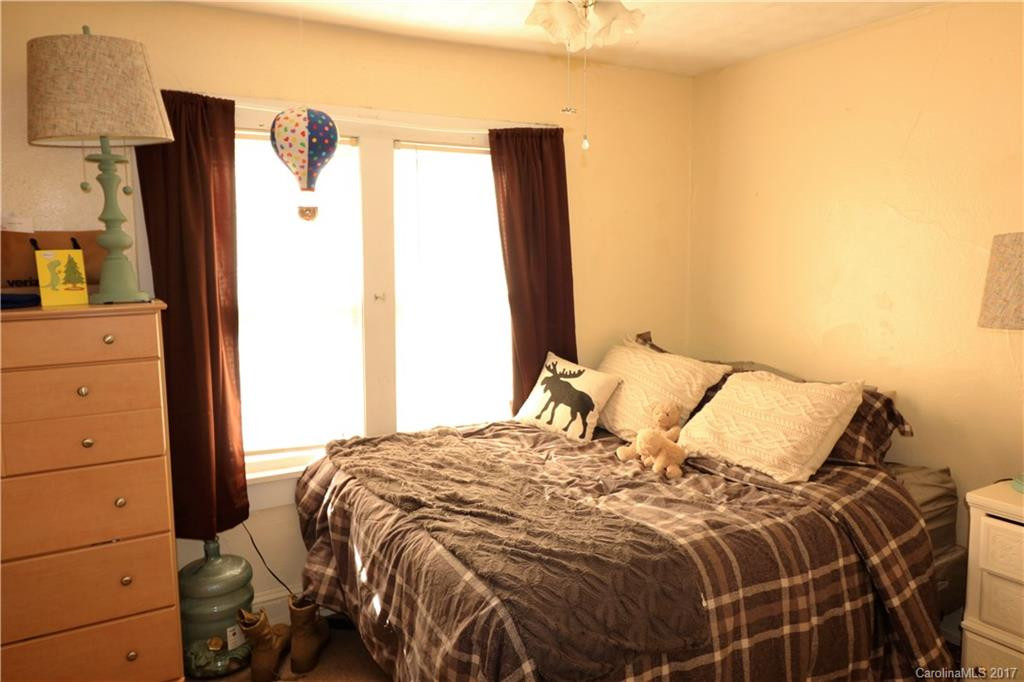 1028 Shepherd Street - Photo 6