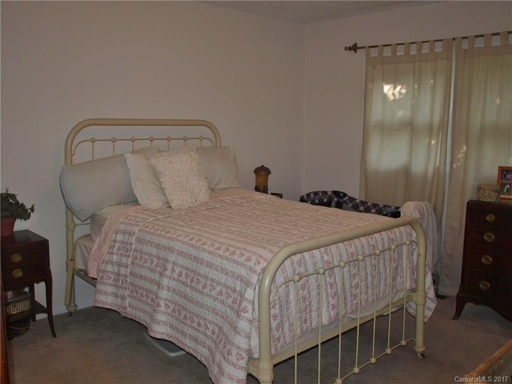 100 Inglewood Drive - Photo 13