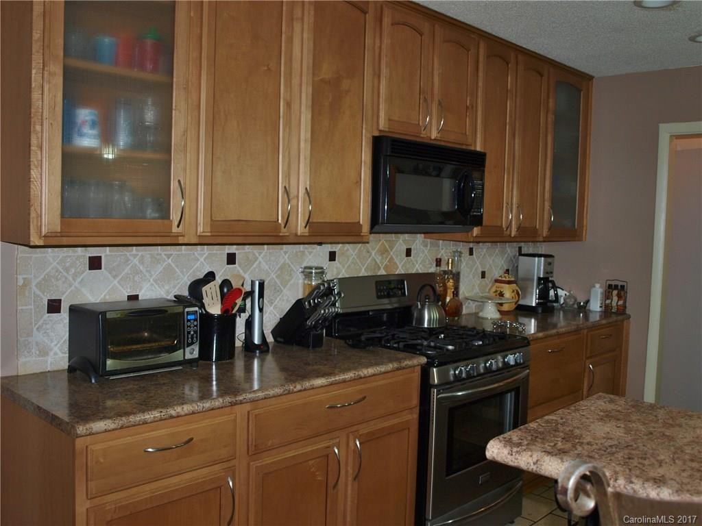 100 Inglewood Drive - Photo 6