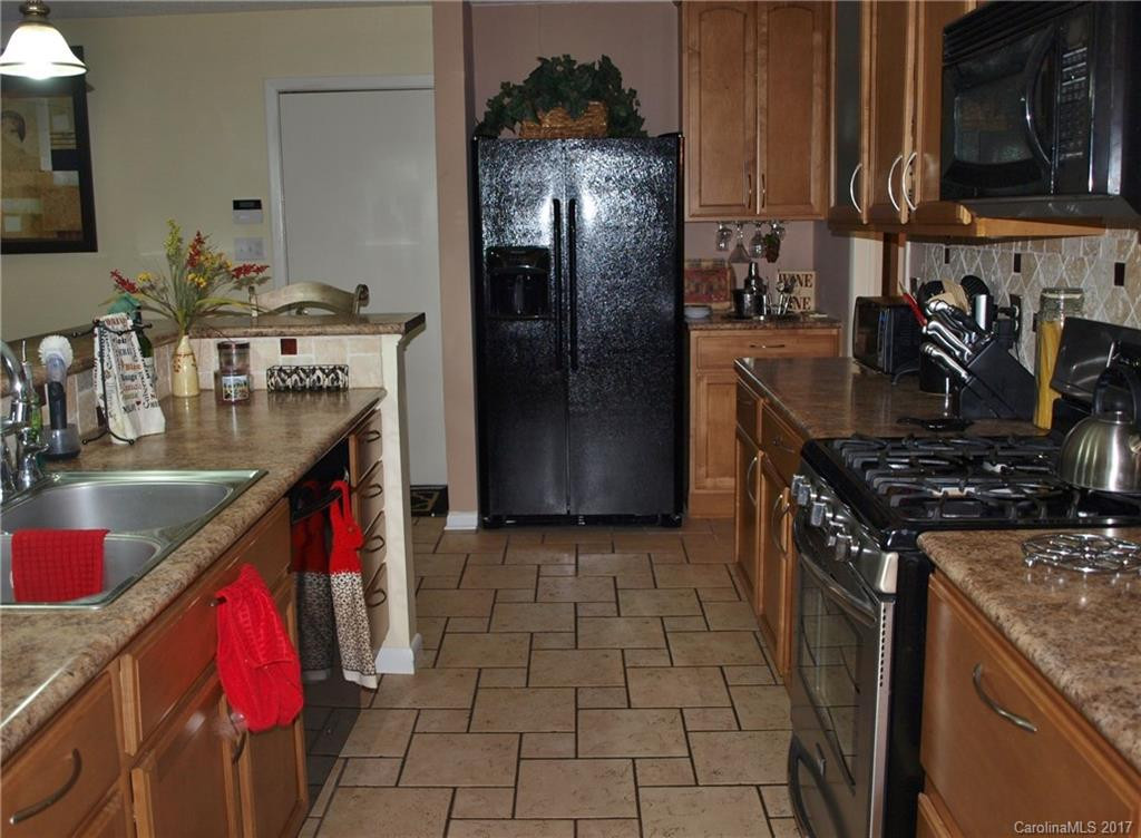 100 Inglewood Drive - Photo 8