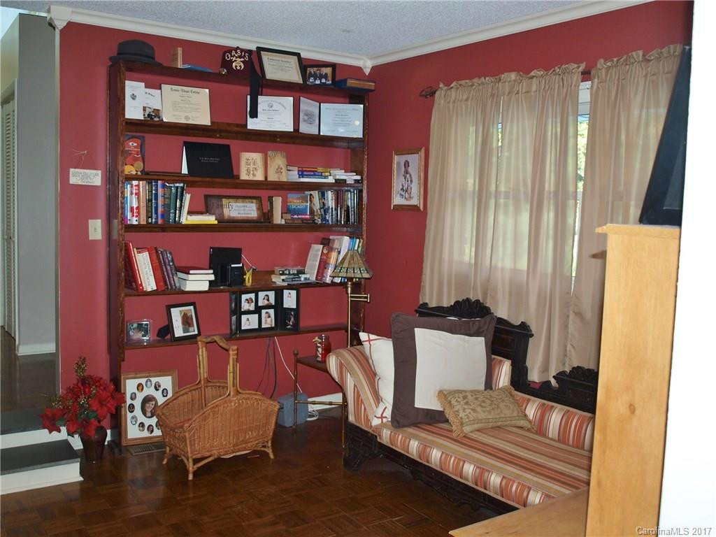 100 Inglewood Drive - Photo 9