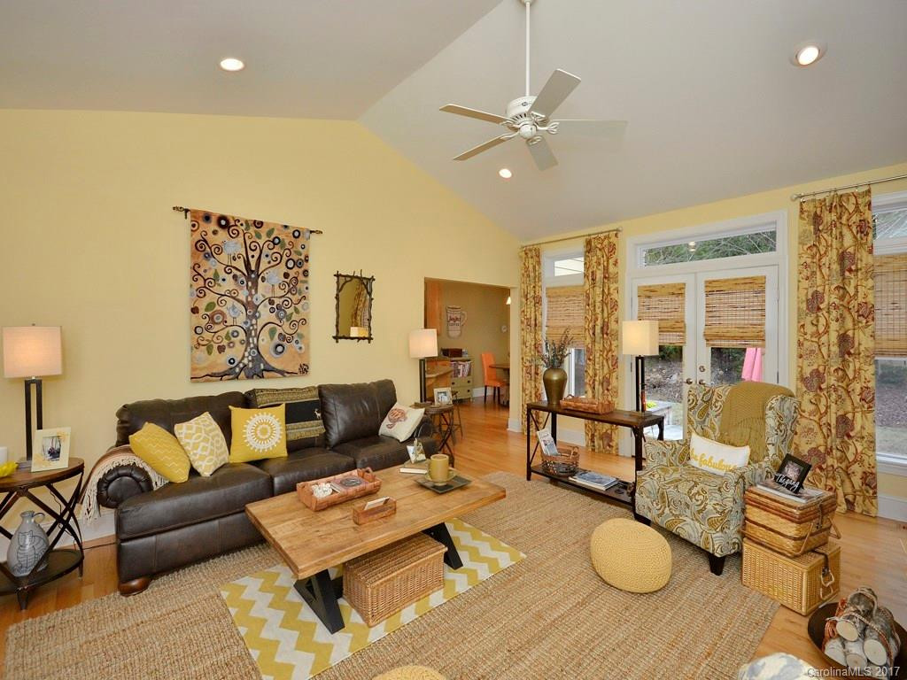 31 Carriage West Drive - Photo 8
