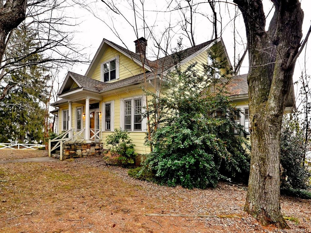 926 Kanuga Road - Photo 2