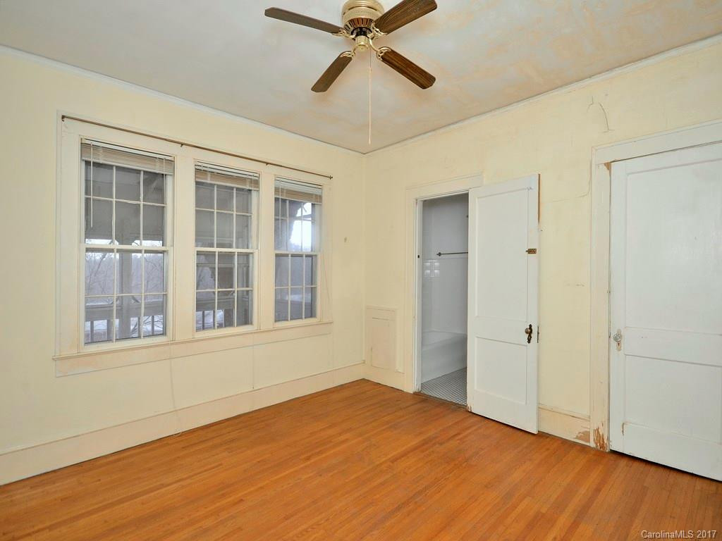926 Kanuga Road - Photo 11