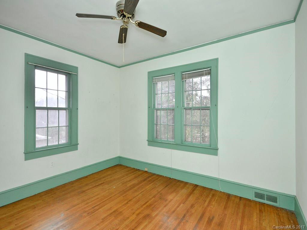 926 Kanuga Road - Photo 13