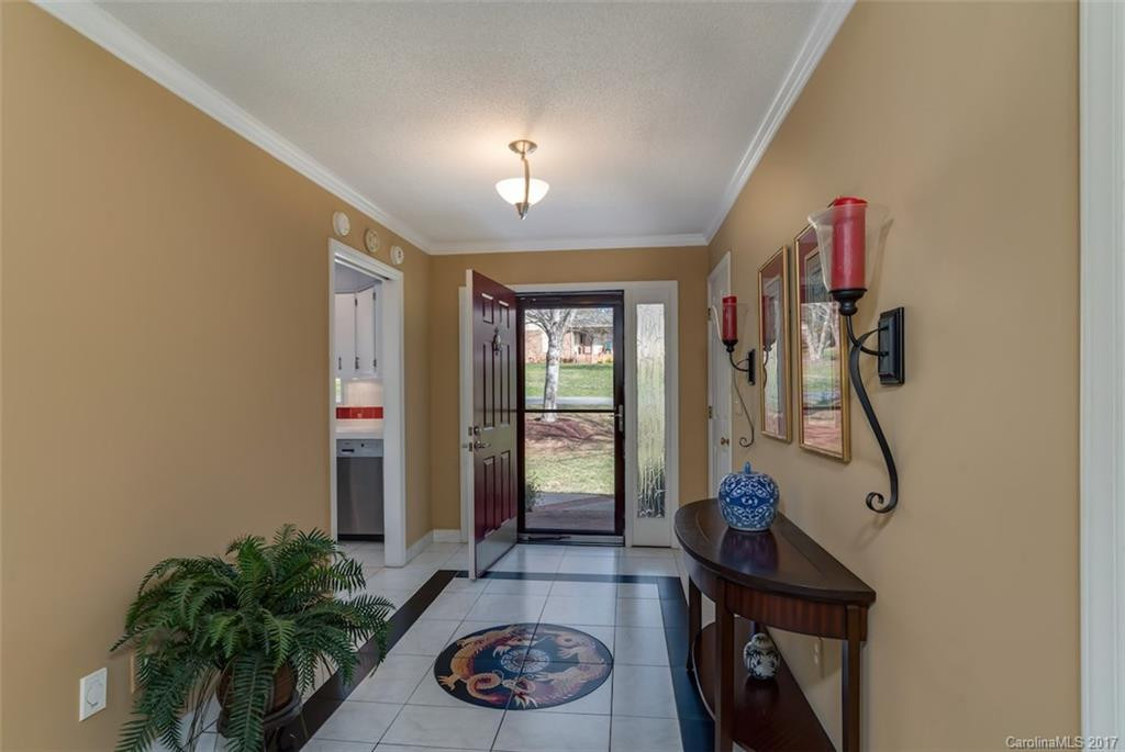 394 Fairforest Drive - Photo 7