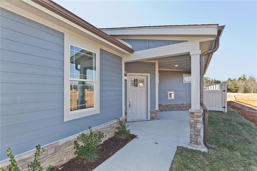 683 Summerfield Place - Photo 2