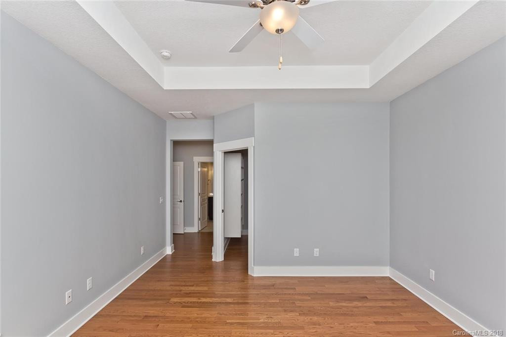 683 Summerfield Place - Photo 14