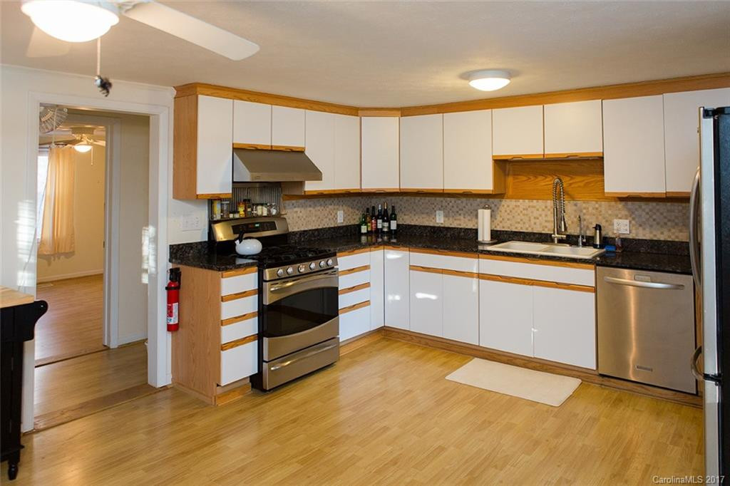 63 Wolf Road - Photo 4