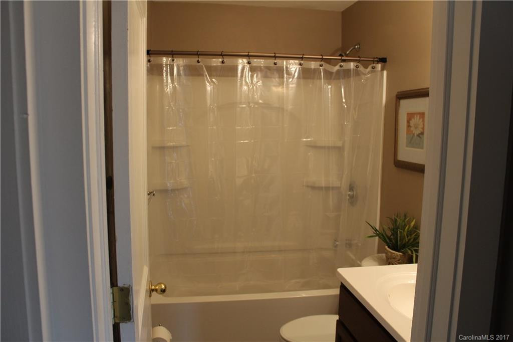 144 White Pine Drive - Photo 2