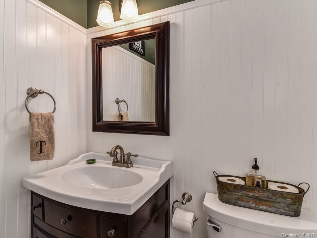 8 Fox Lair Court - Photo 11