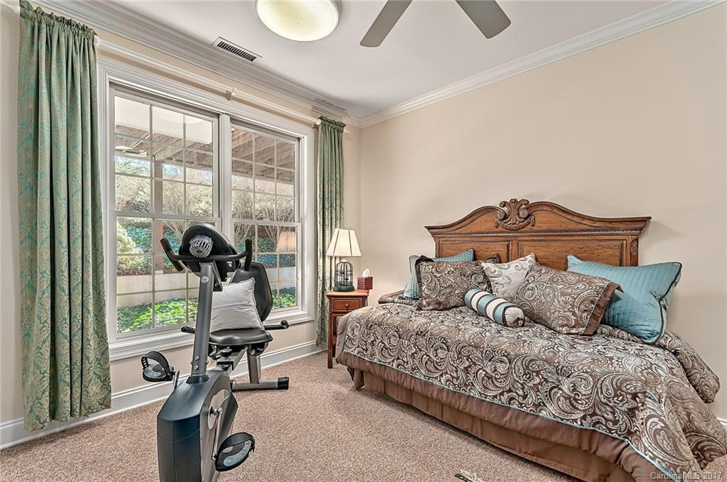 115 Founders Drive - Photo 18