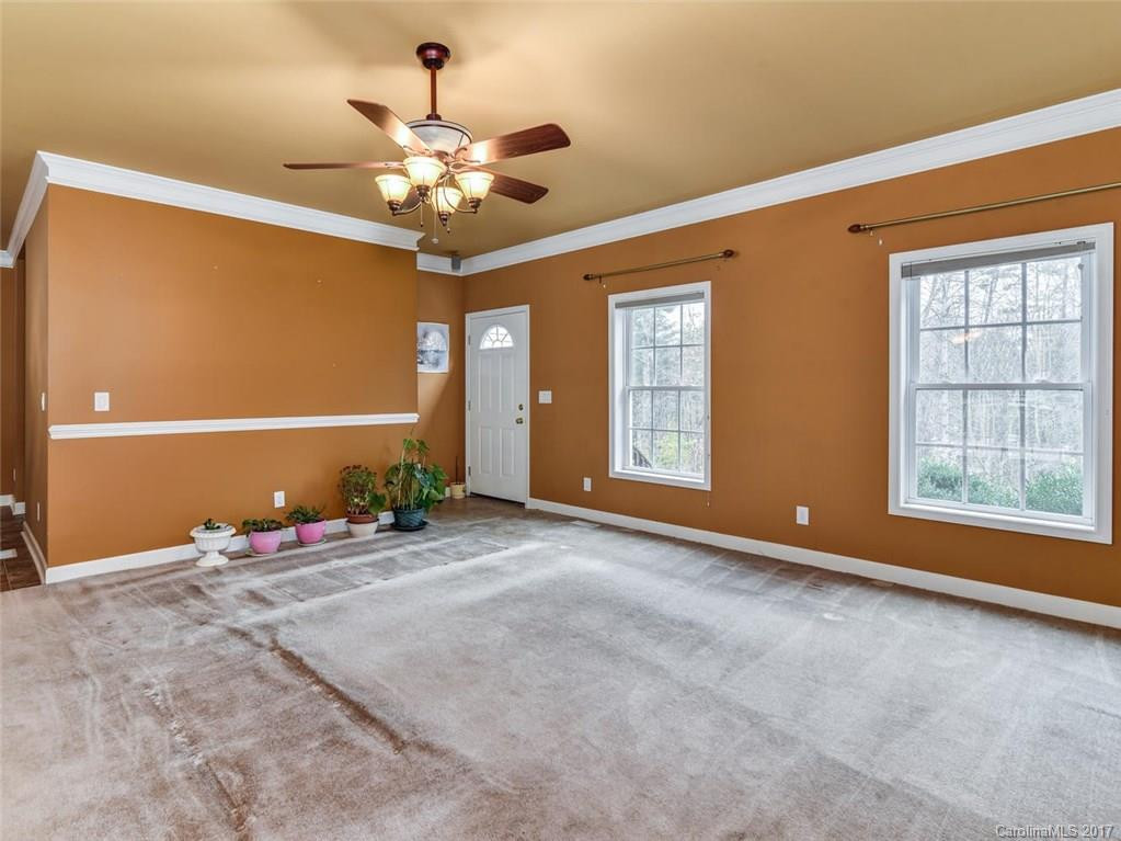 991 Holbert Road - Photo 4