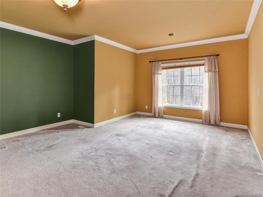 991 Holbert Road - Photo 9