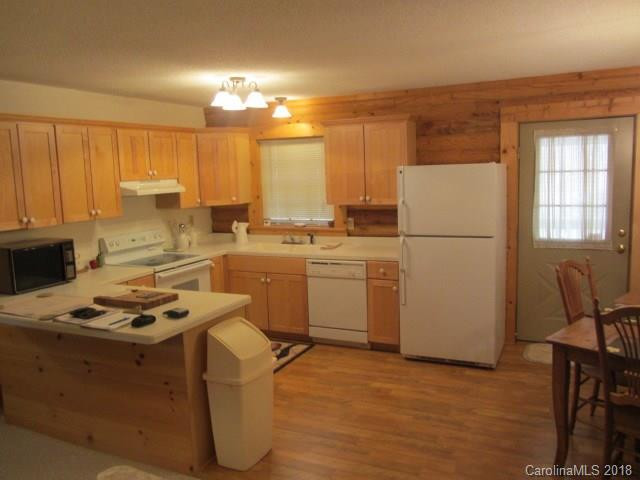 296 Pinnacle Parkway - Photo 2