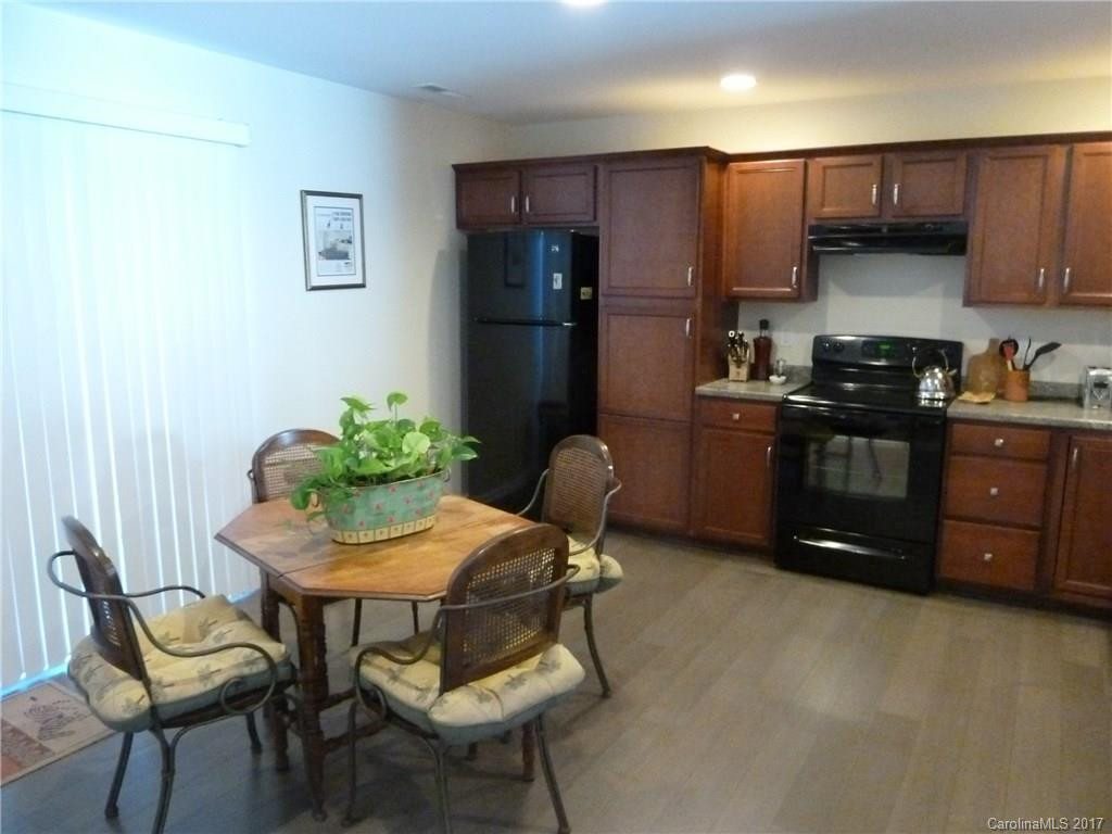 25 Terrace Court #25 - Photo 4