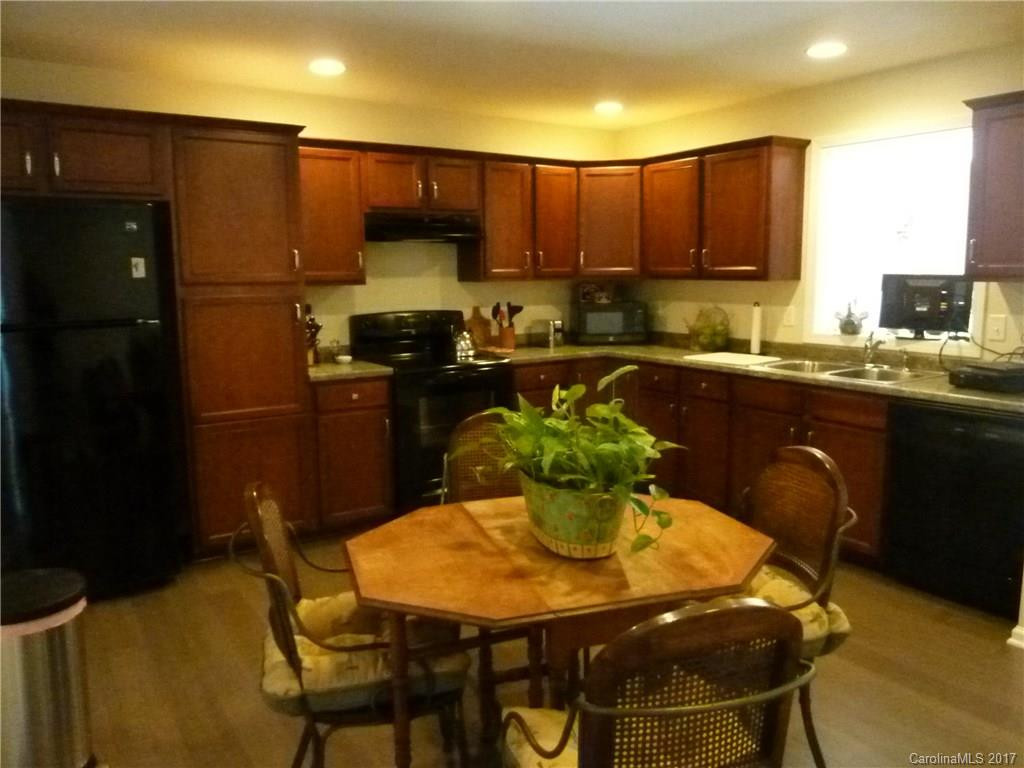 25 Terrace Court #25 - Photo 5
