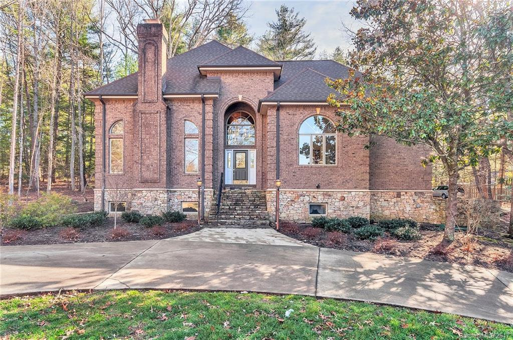 332 Racquet Club Road