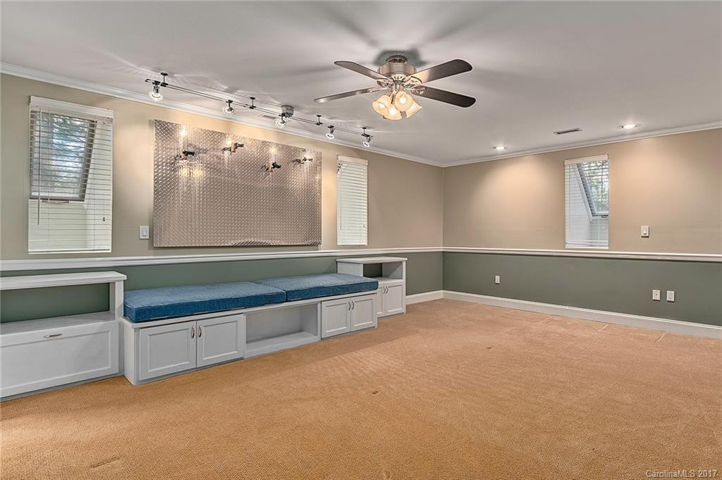 332 Racquet Club Road - Photo 17