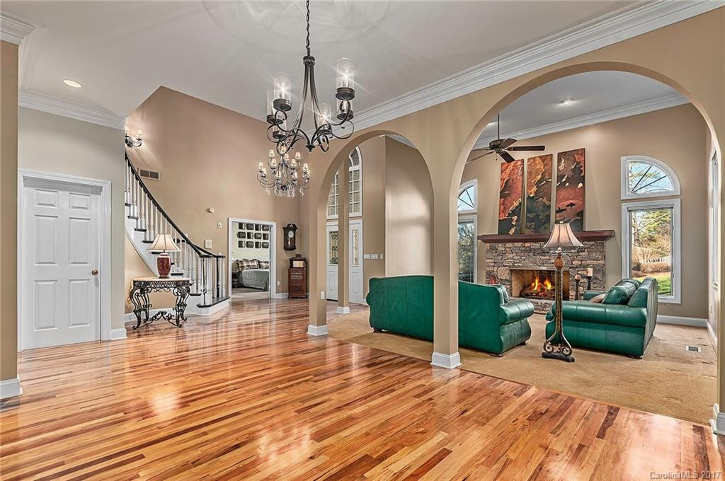 332 Racquet Club Road - Photo 3