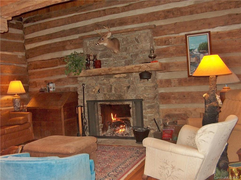 379 Skyridge Drive - Photo 4