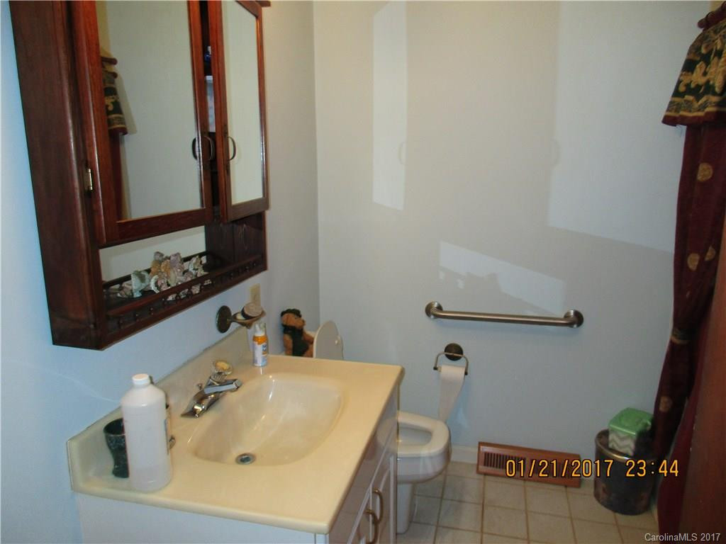 668 US 221 Highway - Photo 14