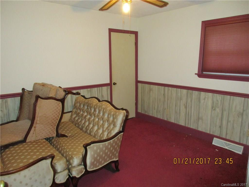 668 US 221 Highway - Photo 16