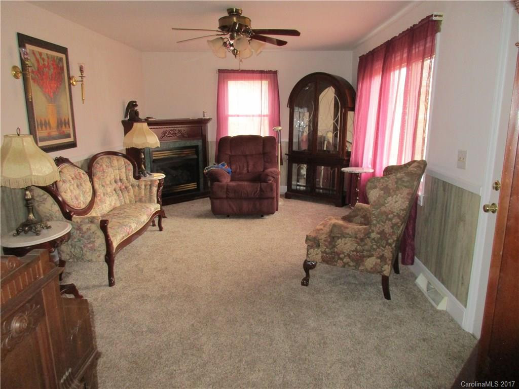 668 US 221 Highway - Photo 10