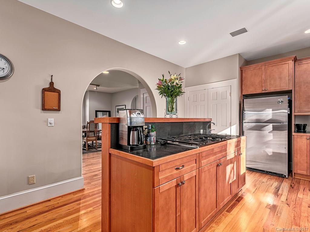 95 Griffing Boulevard - Photo 8