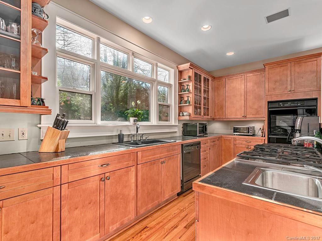 95 Griffing Boulevard - Photo 10