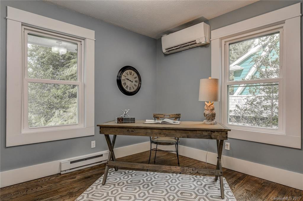 28 Winthrop Road - Photo 16