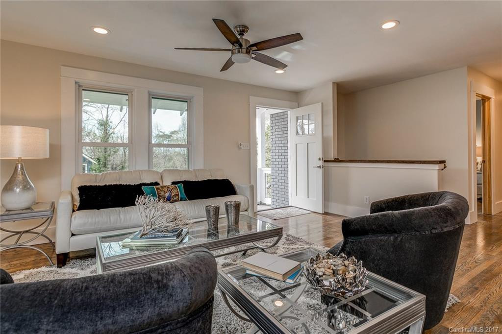 28 Winthrop Road - Photo 3