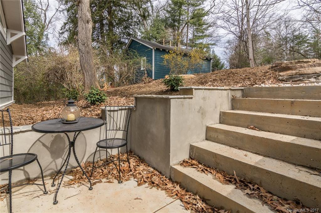 28 Winthrop Road - Photo 22