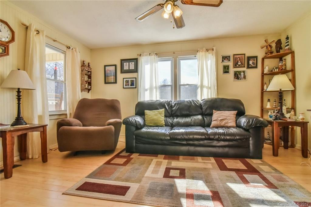 9 Violet Lane - Photo 17