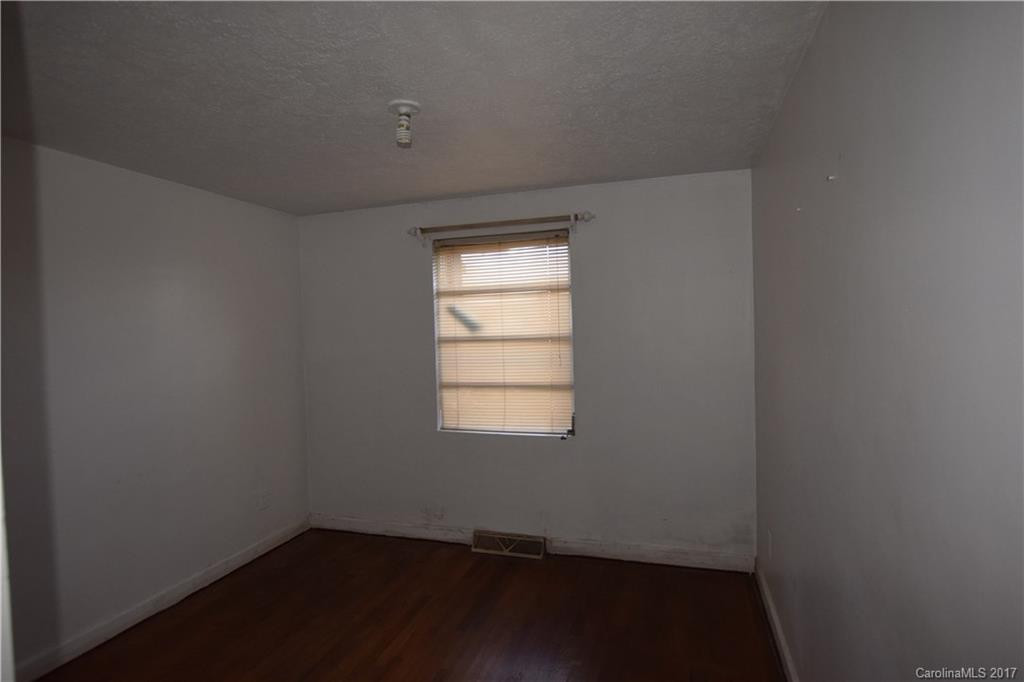 107 Harrison Street - Photo 4
