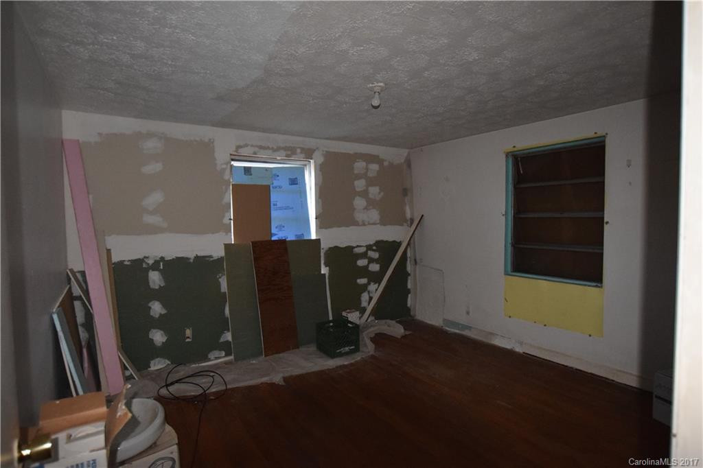 107 Harrison Street - Photo 5