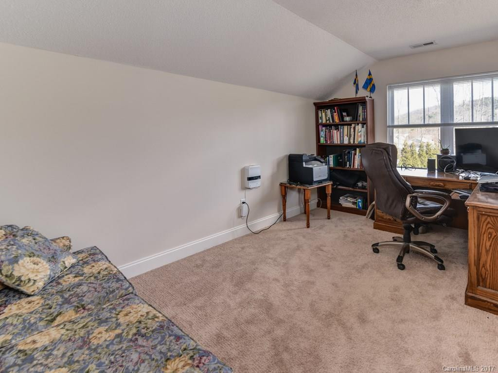 64 Fox Briar Drive #- - Photo 13