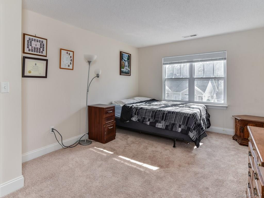64 Fox Briar Drive #- - Photo 10