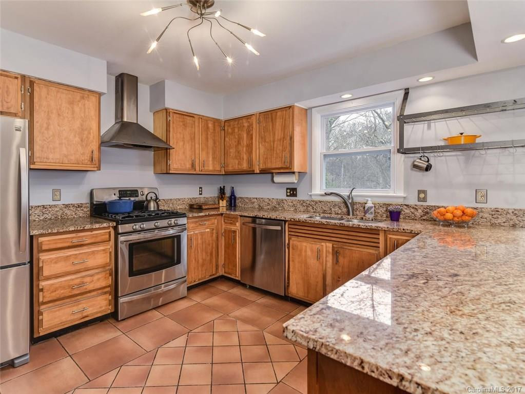 11 Jarnaul Avenue - Photo 3