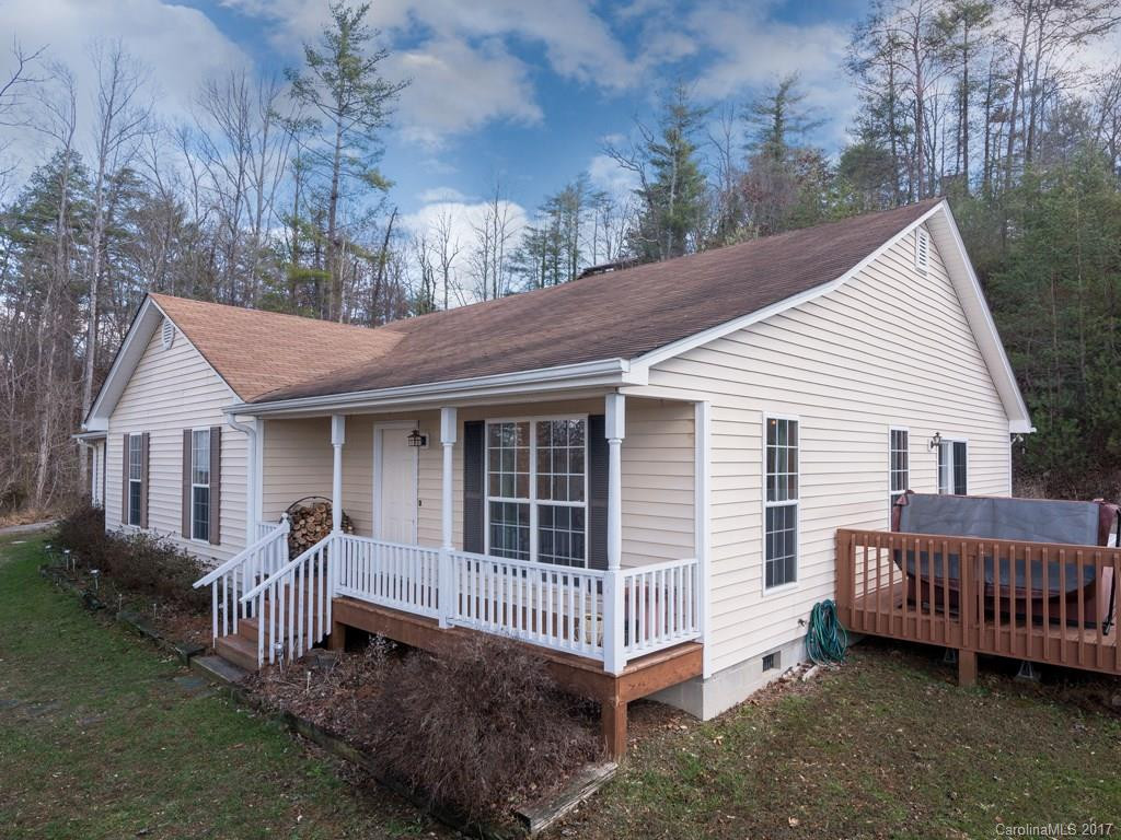 40 Crest Circle Drive