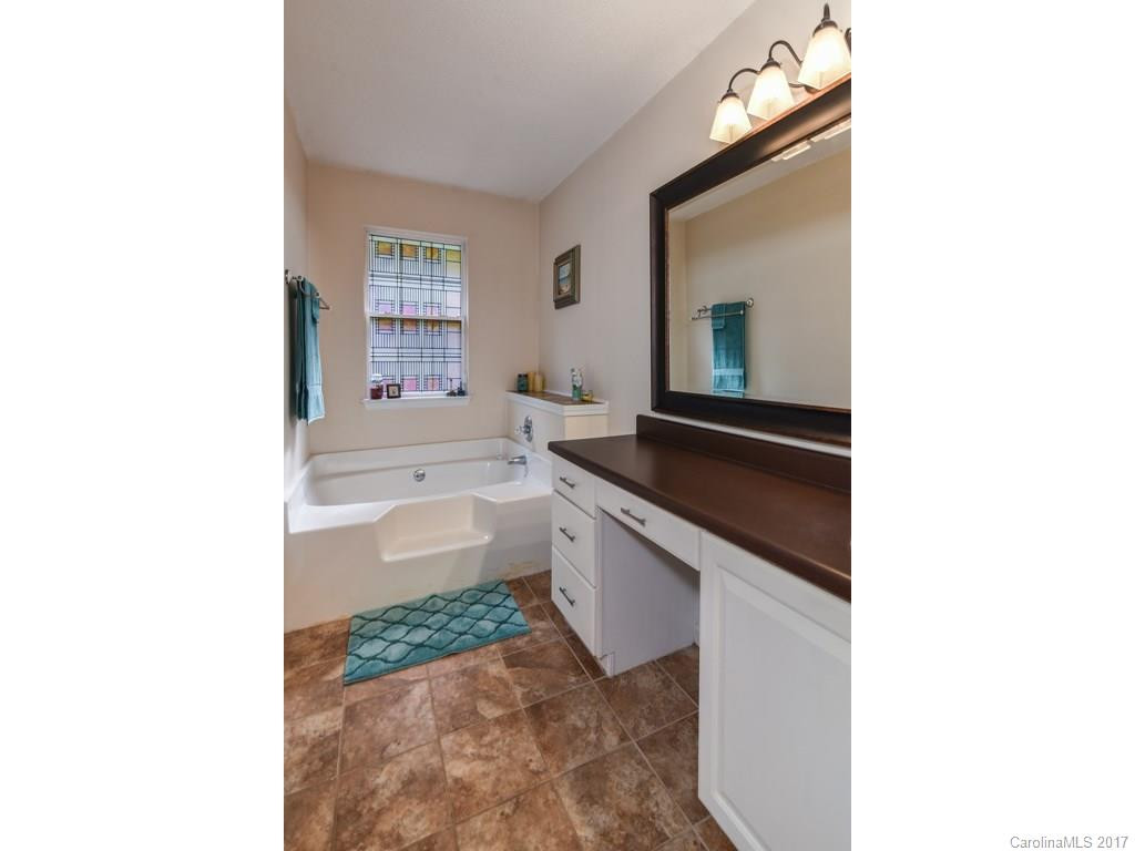 40 Crest Circle Drive - Photo 13
