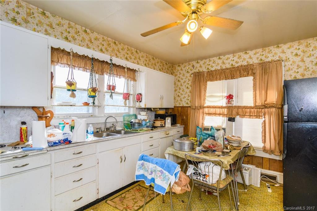 511 Old Mars Hill Highway - Photo 8