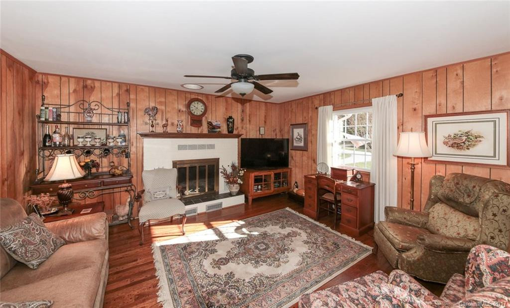 113 Hawthorn Drive - Photo 14