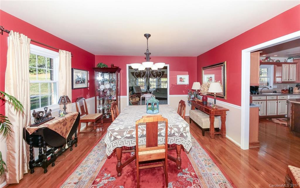 113 Hawthorn Drive - Photo 7