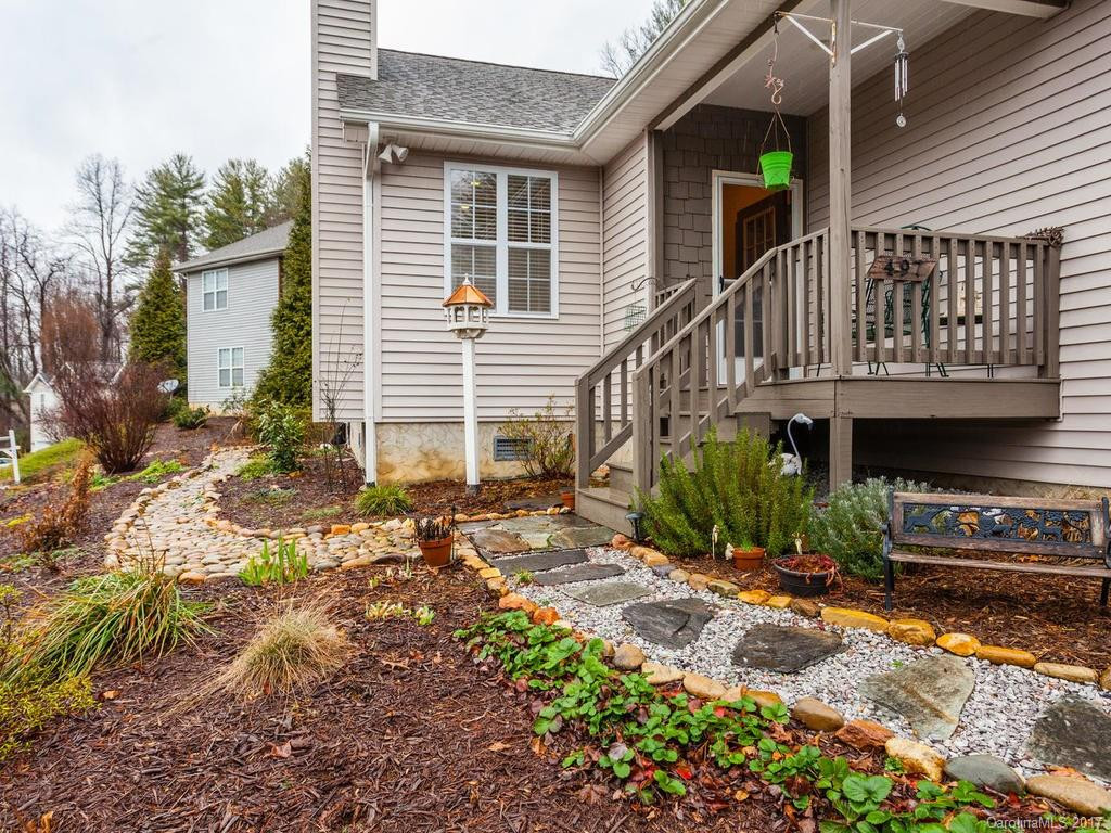 497 Toms Hill Drive - Photo 2
