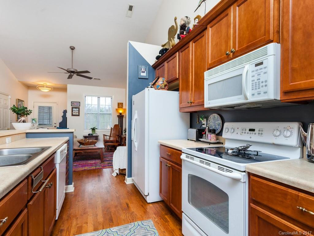 497 Toms Hill Drive - Photo 7
