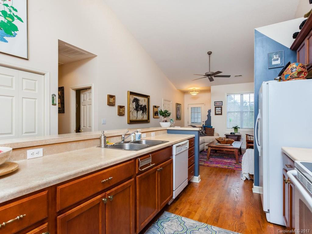 497 Toms Hill Drive - Photo 8